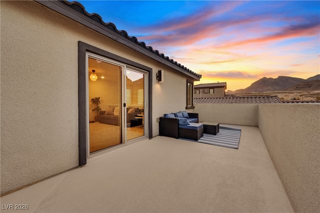 11636 Desert Hollow Avenue, Las Vegas, NV 89138