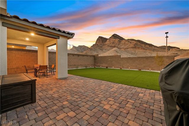 11636 Desert Hollow Avenue, Las Vegas, NV 89138