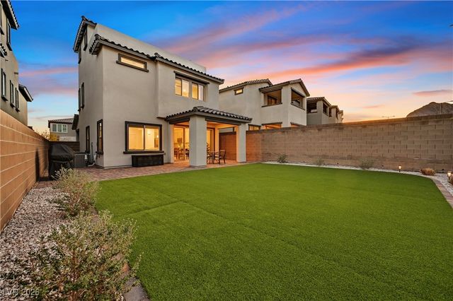 11636 Desert Hollow Avenue, Las Vegas, NV 89138