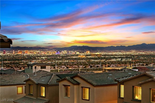 11636 Desert Hollow Avenue, Las Vegas, NV 89138