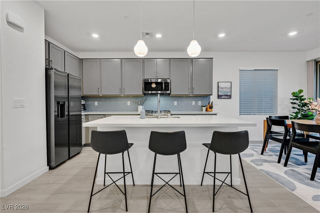 11636 Desert Hollow Avenue, Las Vegas, NV 89138