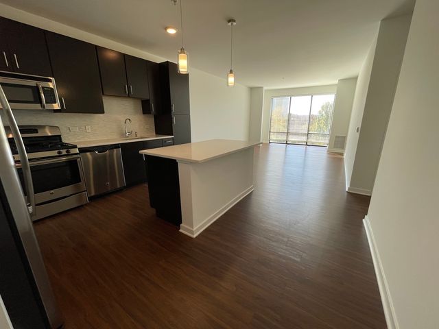2550 Waterview Drive 220, Northbrook, IL 60062