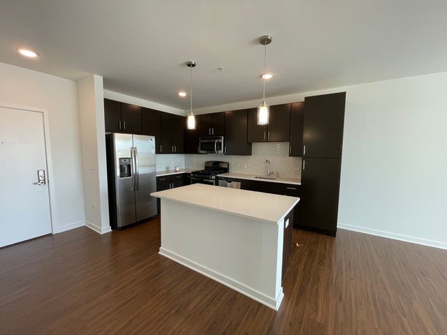 2550 Waterview Drive 220, Northbrook, IL 60062