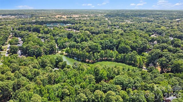5838 Lake Providence Lane, Charlotte, NC 28277