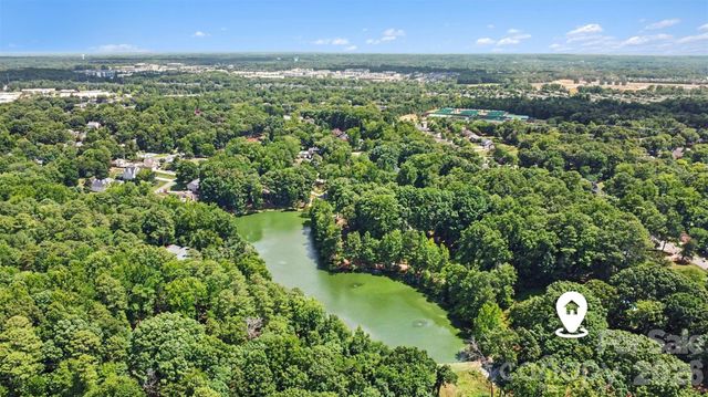 5838 Lake Providence Lane, Charlotte, NC 28277