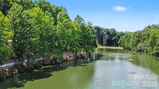 5838 Lake Providence Lane, Charlotte, NC 28277