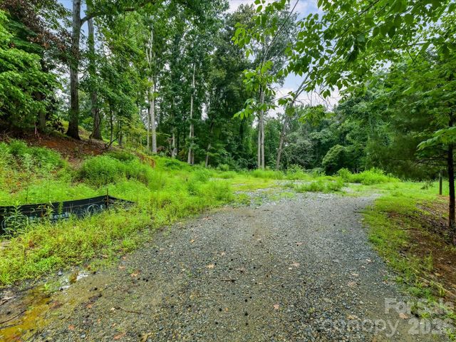 5838 Lake Providence Lane, Charlotte, NC 28277