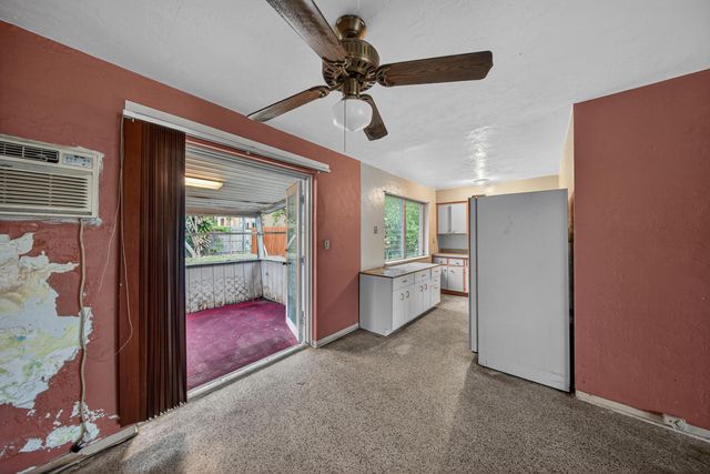 27 NE 17th Avenue, Pompano Beach, FL 33060
