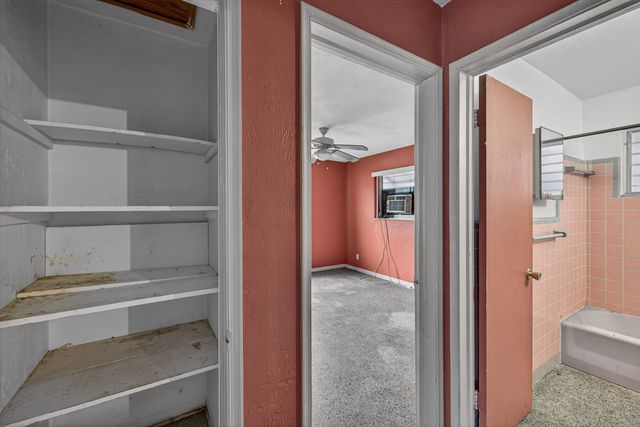 27 NE 17th Avenue, Pompano Beach, FL 33060