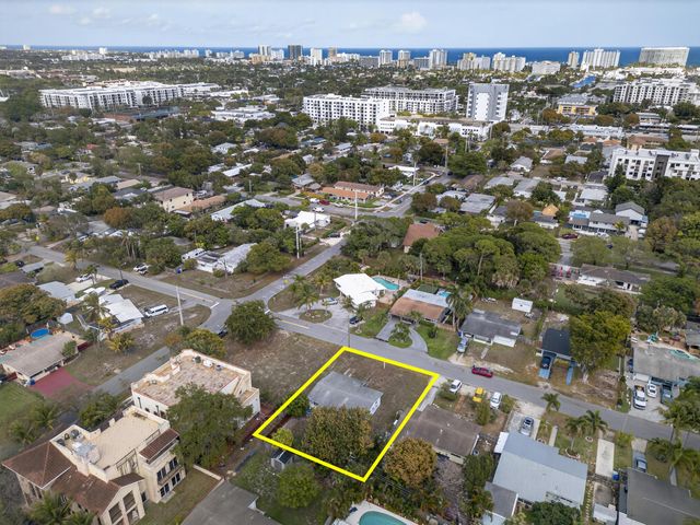 27 NE 17th Avenue, Pompano Beach, FL 33060