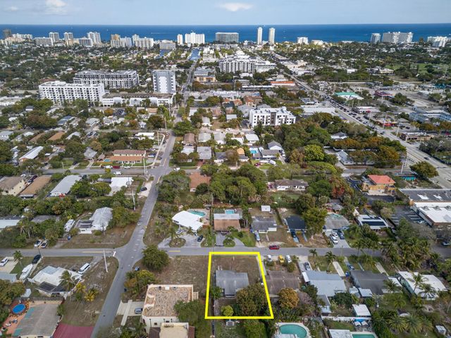 27 NE 17th Avenue, Pompano Beach, FL 33060