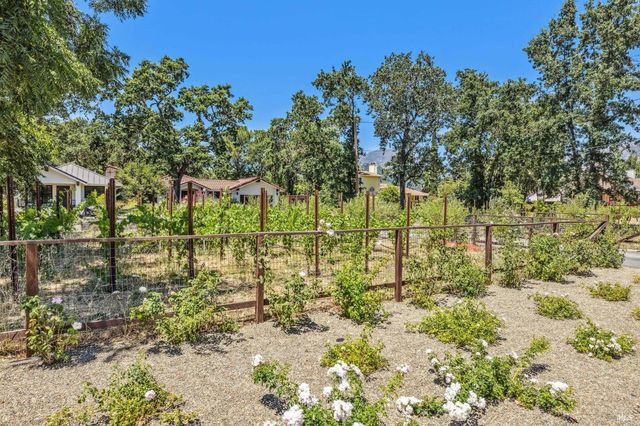 1929 Mora Ave, Calistoga, CA 94515