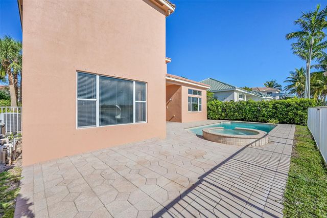 1221 Bay View Way, Wellington, FL 33414