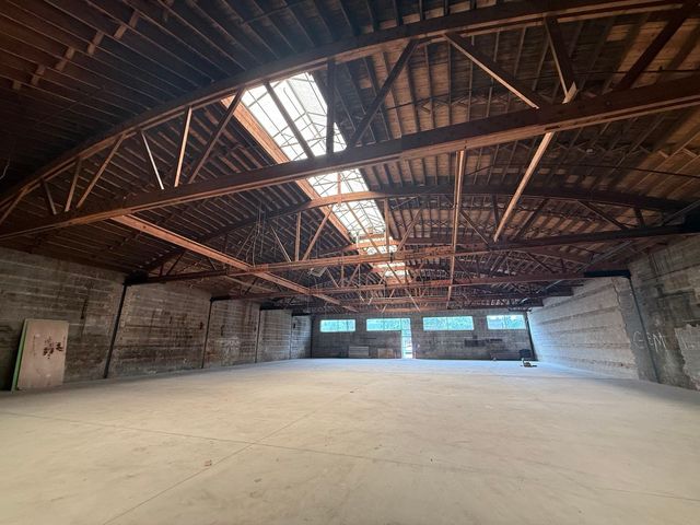 3640 W Armitage Avenue, Chicago, IL 60647