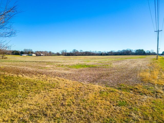 0 Hwy 41 N, Cedar Hill, TN 37032