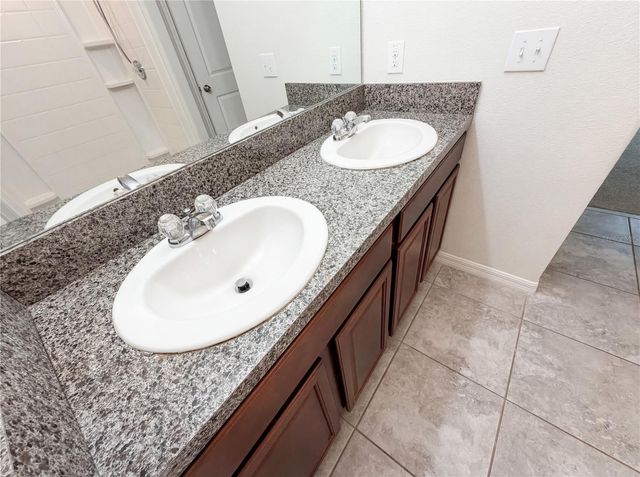 17005 PEACEFUL VALLEY DRIVE, Wimauma, FL 33598