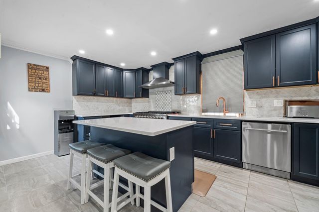 14-50 141st St, Whitestone, NY 11357
