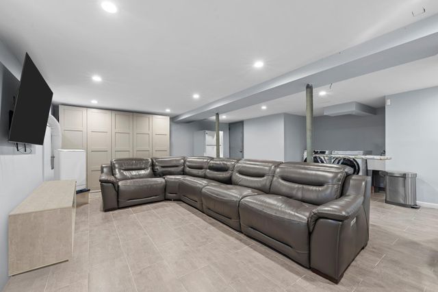 14-50 141st St, Whitestone, NY 11357