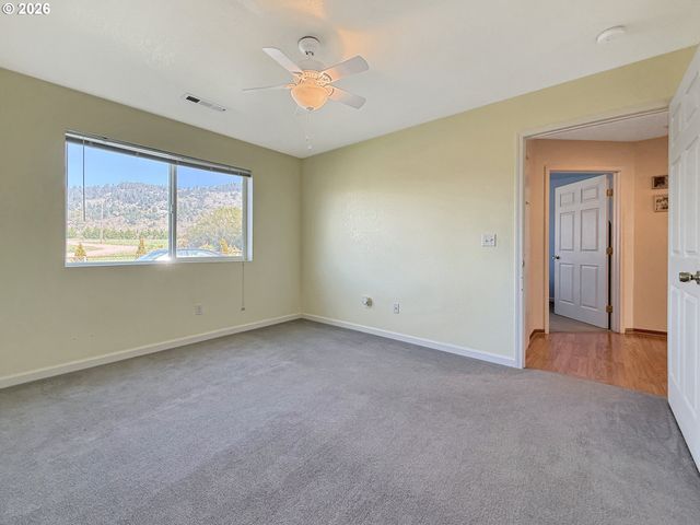 98557 WOODRIFF Ln, Brookings, OR 97415