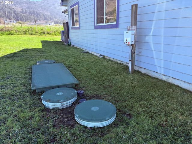 98557 WOODRIFF Ln, Brookings, OR 97415