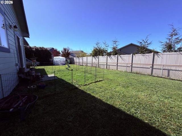 98557 WOODRIFF Ln, Brookings, OR 97415