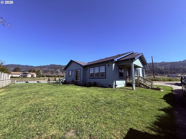 98557 WOODRIFF Ln, Brookings, OR 97415