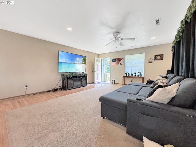 98557 WOODRIFF Ln, Brookings, OR 97415