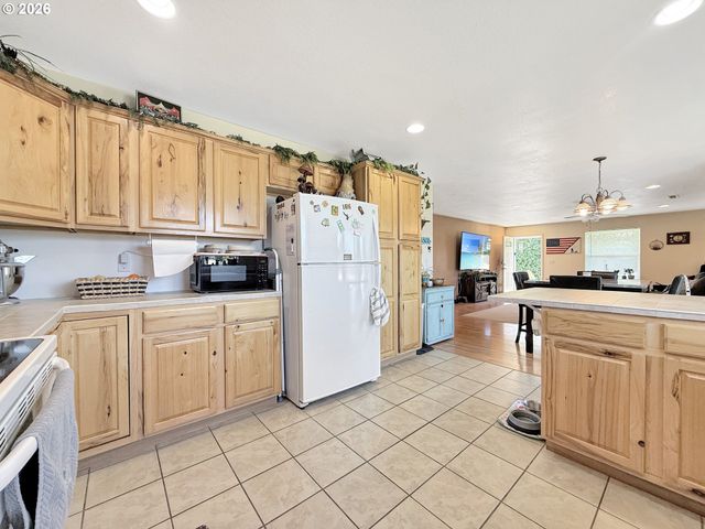 98557 WOODRIFF Ln, Brookings, OR 97415