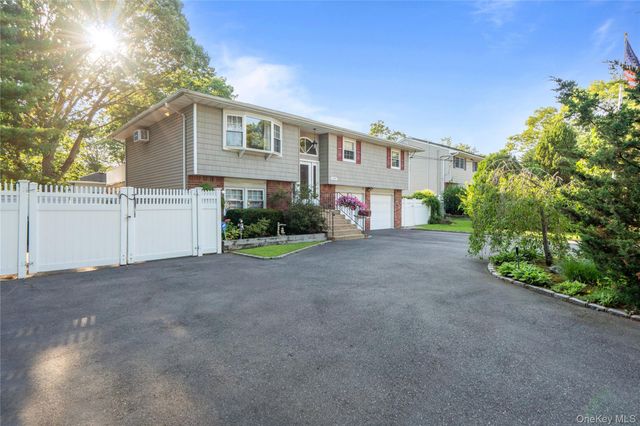 1296 Oak Avenue, West Islip, NY 11795