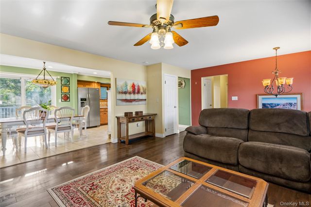 1296 Oak Avenue, West Islip, NY 11795