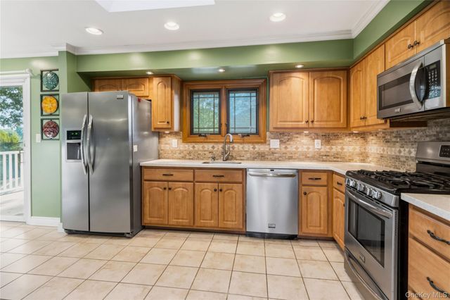 1296 Oak Avenue, West Islip, NY 11795