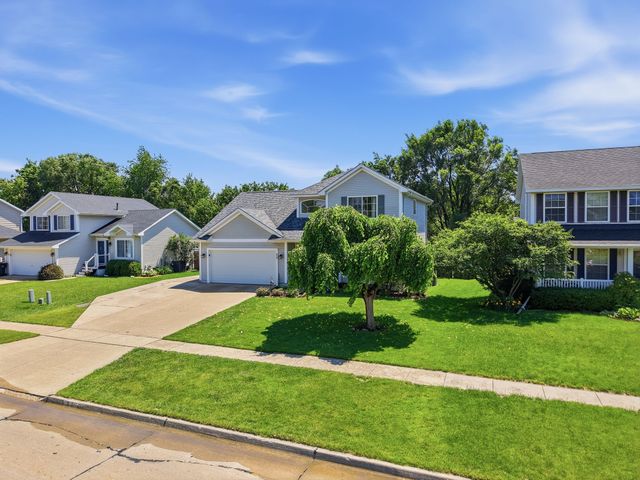 60 Marshall Drive, Waukee, IA 50263