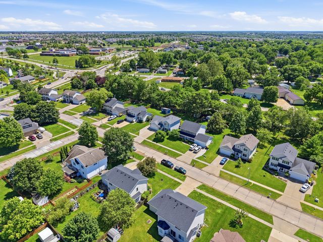 60 Marshall Drive, Waukee, IA 50263