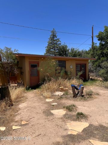 505 Bamert Drive, Las Cruces, NM 88007