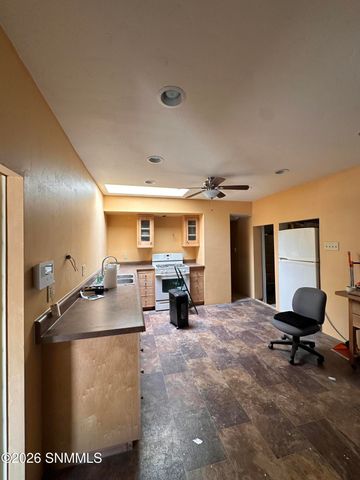 505 Bamert Drive, Las Cruces, NM 88007