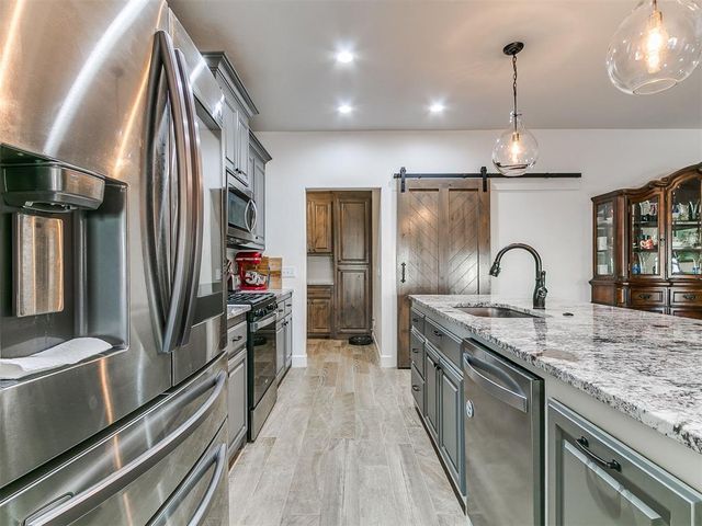 2801 Cedar Creek Drive, Moore, OK 73160