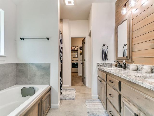 2801 Cedar Creek Drive, Moore, OK 73160