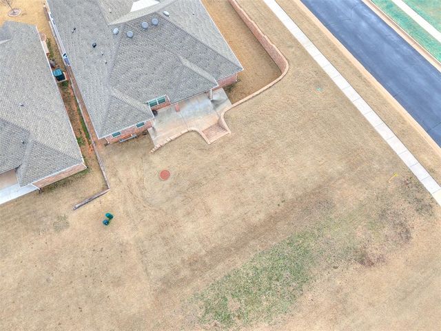 2801 Cedar Creek Drive, Moore, OK 73160