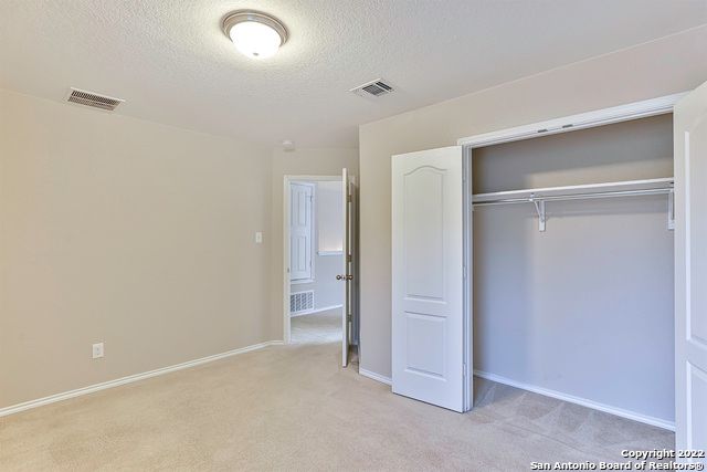 500 Dusty Emerald, Universal City, TX 78148