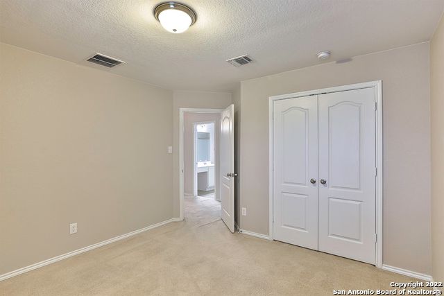 500 Dusty Emerald, Universal City, TX 78148