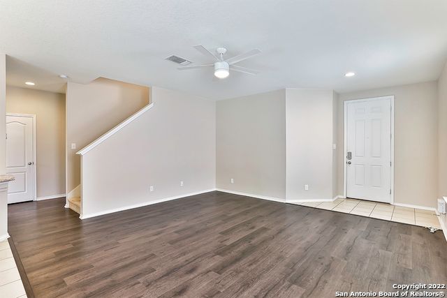 500 Dusty Emerald, Universal City, TX 78148