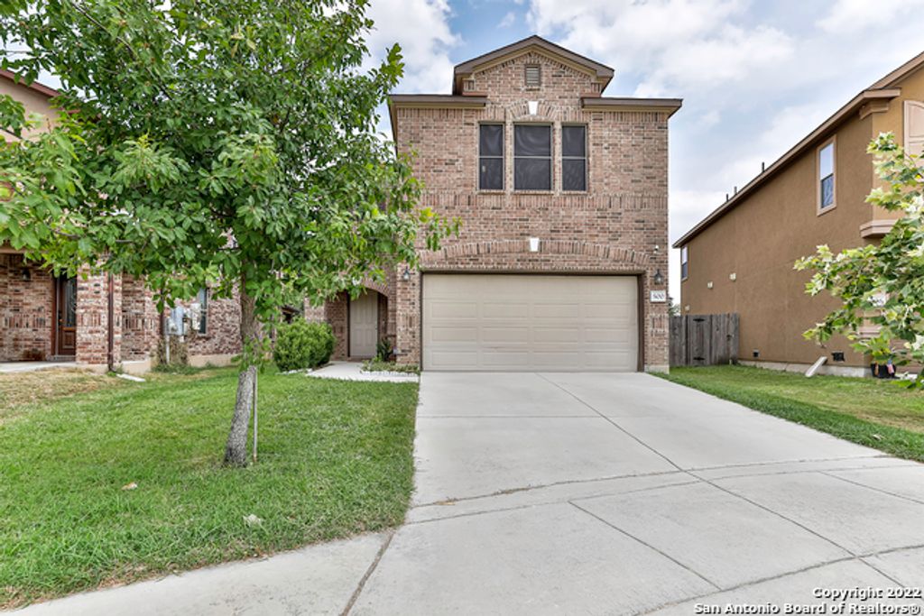 500 Dusty Emerald, Universal City, TX 78148