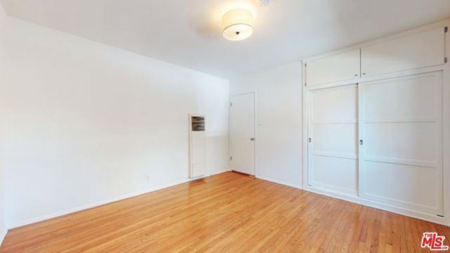 11284 Montana Avenue 1, Los Angeles, CA 90049