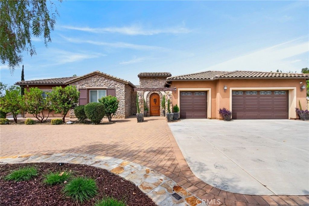 540 Mountain House, Riverside, CA 92506 — photo 5