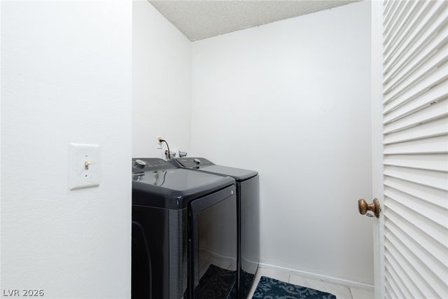 3525 Victory Avenue, Las Vegas, NV 89121