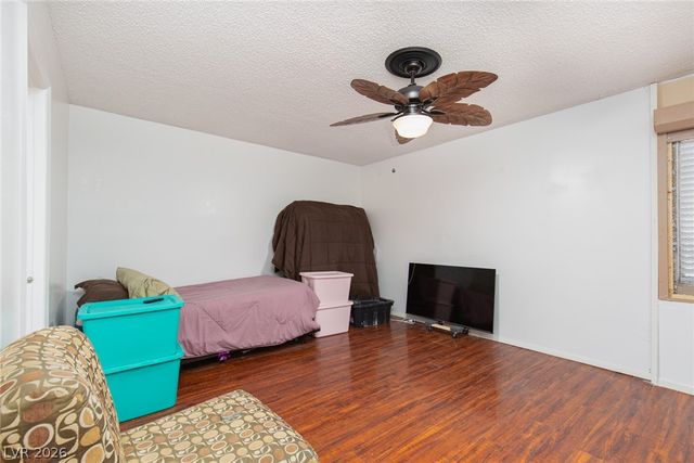 3525 Victory Avenue, Las Vegas, NV 89121