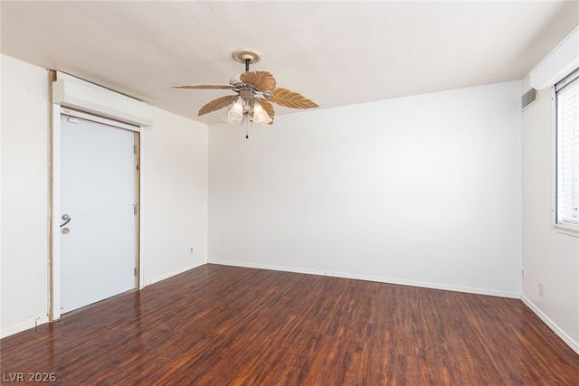 3525 Victory Avenue, Las Vegas, NV 89121