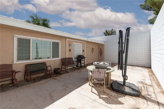 3525 Victory Avenue, Las Vegas, NV 89121