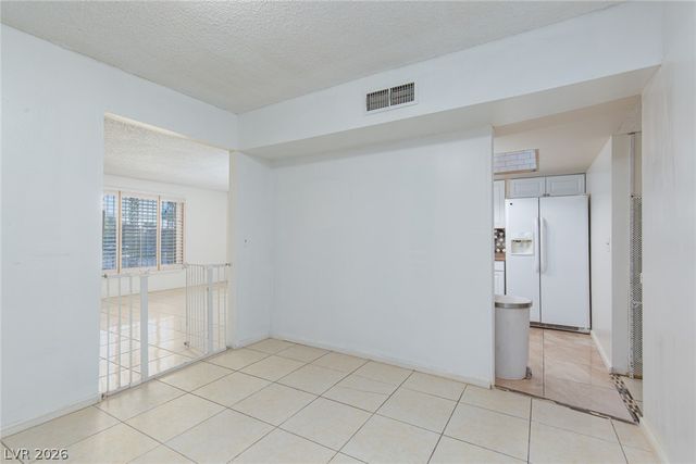 3525 Victory Avenue, Las Vegas, NV 89121