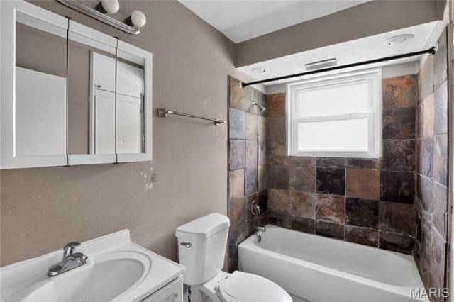 10443 Durness Drive, St Louis, MO 63137
